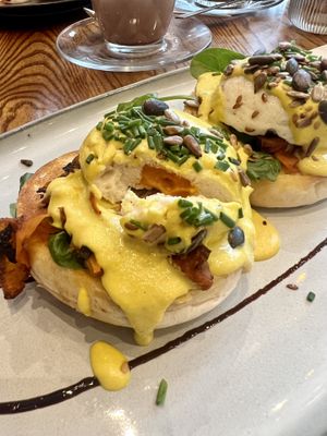 Veggs royale   at The Vibe in Liverpool