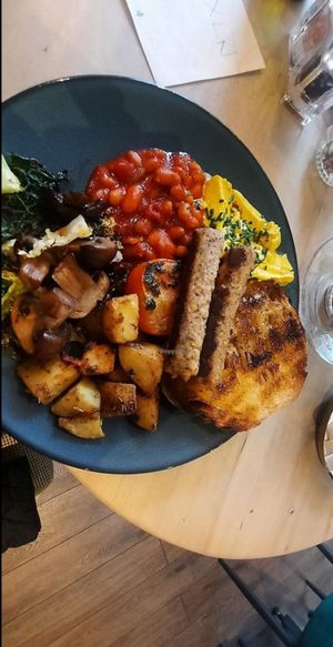 Desayuno Inglés at The Vibe in Liverpool