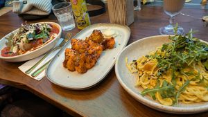 Wow! Die Kürbis Carbonara war zum Dahinschmelzen lecker. Der Oreo Milchshake war ein Gedicht. Dieses Lokal ist sehr zu empfehlen. at The Vibe in Liverpool