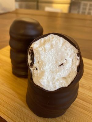 Classic with vanilla  at Glean - Torvehallerne in Copenhagen