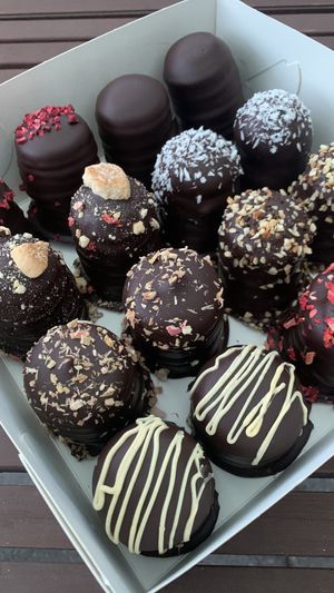 Flødeboller at Glean - Torvehallerne in Copenhagen