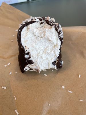 Coconut fodeboller  at Glean - Torvehallerne in Copenhagen