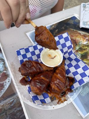 The wings sooo fireeeee  at Love Amaro Pizzeria in Venice