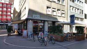 Outdoor seating at Union Diner - Steinenvorstadt in Basel