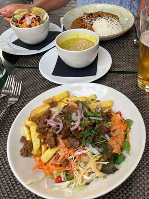 Menu Salat, Soup, Tikka masala, Döner bowl  at Enzian Vegan Food in Zurich