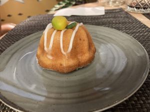 Citroncake  at Enzian Vegan Food in Zurich