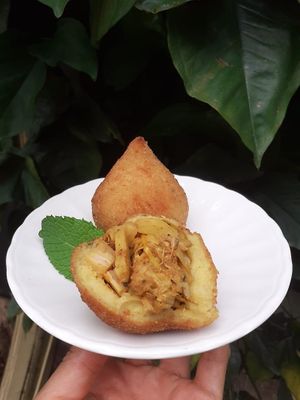 Coxinha de carne de jaca at Veganila in Paraty