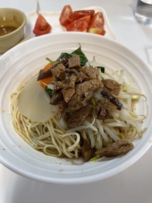 Dry noodles  at QíJīn SùShí 旗津素食 in Kaohsiung