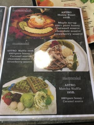 Waffles at Astro House Café in Chonburi