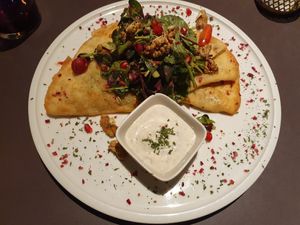 Dumpling with leek and potato filling at Maihan in Hamburg