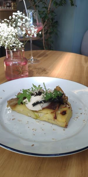 Картофельный гратен at Anna's Secret Garden in St Petersburg