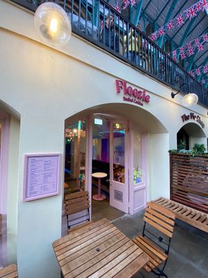 Exterior at Floozie Cookies in London