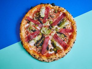 The Pizza 5Season
New Pizza in the menu' at Mastino Pizza in Amsterdam