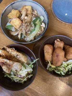 Forest Friends, spring rolls  at Ouai in Leipzig