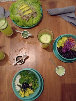 Bowls & Quinoa-Salad at Casa Maca in Valladolid