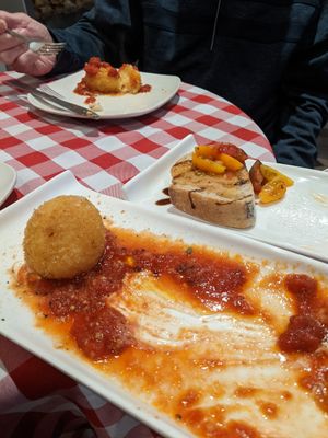Arancini and bruschetta (vegan) at Cafe Avellino in Swampscott