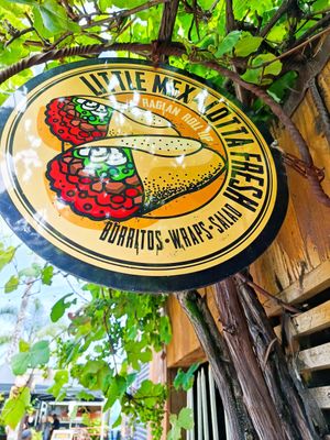 Signage at Little Mex-Lotta Fresh in Raglan