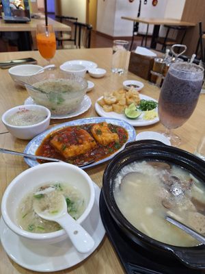 "shark fin" soup, porridge and tofu at JC Vegetarian Restaurant in Phnom Penh