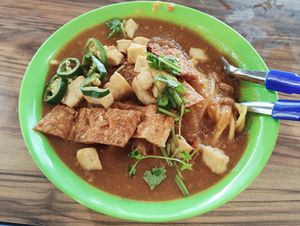 Mee Rebus (Daily Specials Menu) at Vegetarian 斋 - Geylang Bahru in Central Singapore