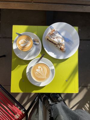 Vegan cherry crumble cake  at KAWA in Dresden