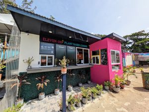 Just a short walk from the beach. at Eleven Oh 7 in Saint Michael