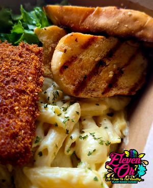 Chik'N Alfredo at Eleven Oh 7 in Saint Michael