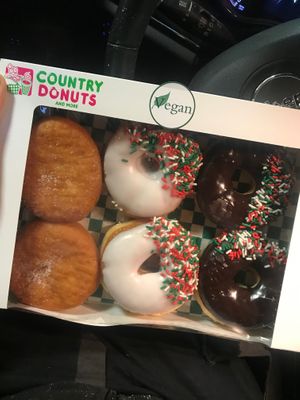 Pre boxed & vegan! 🍩🌱  at Country Donuts in Staten Island