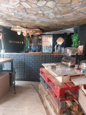  at Kaaké in Antibes