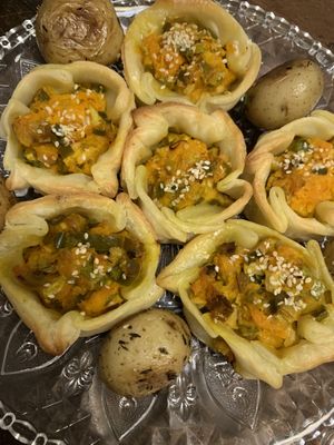 Empanadas de verdura at Mezcla Chica Kitchen in Rosario