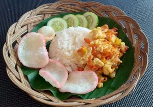 oseng telur tomat pedas. at Dapur Sukabeda - Tahu Geol in Kuta