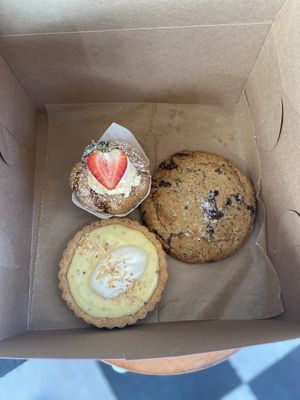   at Just What I Kneaded in Los Angeles