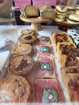 Vegan pop tart and chocolate chip cookie   at Just What I Kneaded in Los Angeles