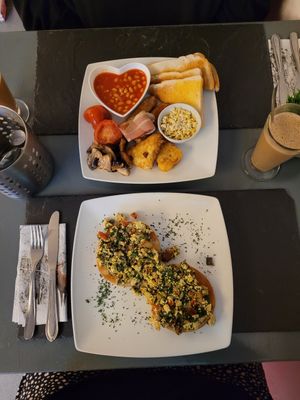 2022 Breakfast at Green Island Bistro in Rhuddlan