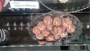 Polkagris tryfflar  at Tea Room Kullaberg - Pop Up in Hoeganaes