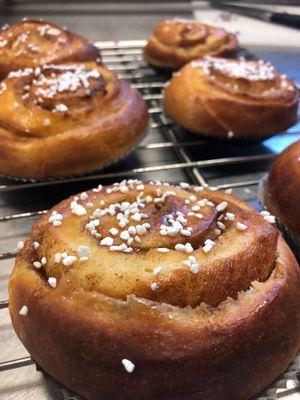 Cinnamon rolls and cardamon knots at Tea Room Kullaberg - Pop Up in Hoeganaes