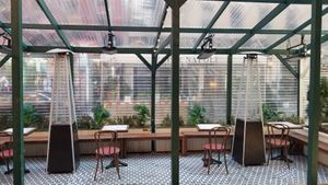 Outdoor seating at Galioto's Delicatessen in New York City