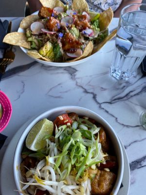 Delicious Taco salad and Pad thai at Astoria Bistro Botanique in Gatineau
