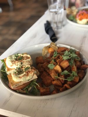 Classic Benedict   at Astoria Bistro Botanique in Gatineau