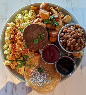 Sugar Shack brunch plate at Astoria Bistro Botanique in Gatineau