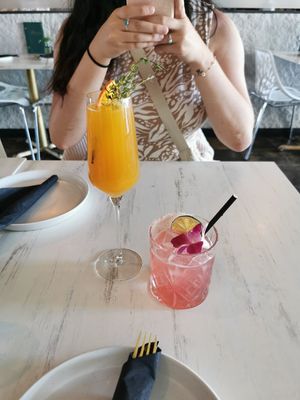 Happy hour peach Bellini and margarita at Astoria Bistro Botanique in Gatineau