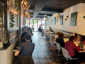 Tables at Astoria Bistro Botanique in Gatineau