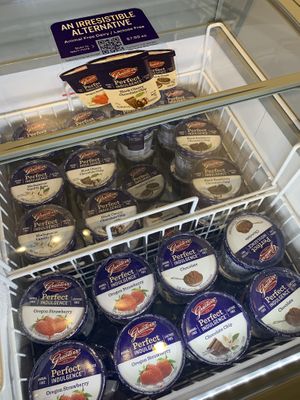 Flavor options - Black Cherry Chocolate Chip, Cookies n’ Cream, Oregon Strawberry, Vanilla Bean, Chocolate, Chocolate Chip and more  at Graeter's Ice Cream - Oakwood in Dayton