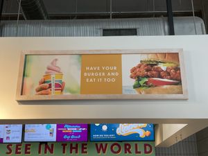 Mensaje  at PLNT Burger in Mclean