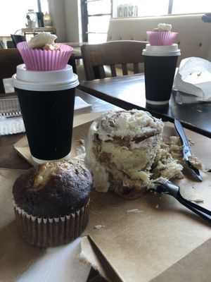 Cinnamon Lattes come topped with tiny cinnamon rolls! #Veganuary at Sinfull Bakery in Houston