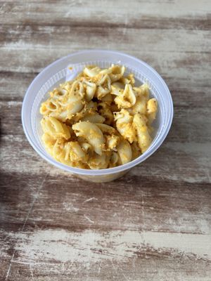 Mac and cheez   at Sinfull Bakery in Houston