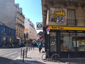 Quartier Oberkampf at Hank Vegan Burger - Oberkampf in Paris