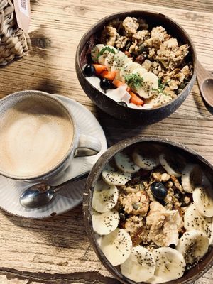 peanut bowl, acai bowl  at Boutik in Lisbon
