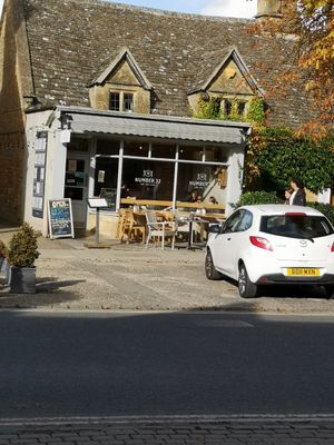  at Number 32 in Broadway