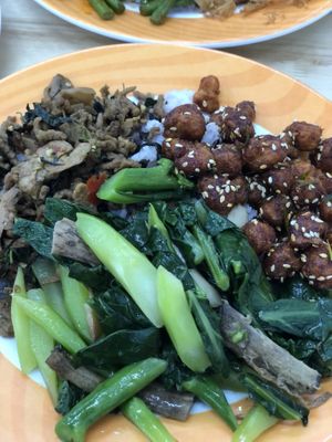 Food  at Ming Kwan - Suthep in Chiang Mai