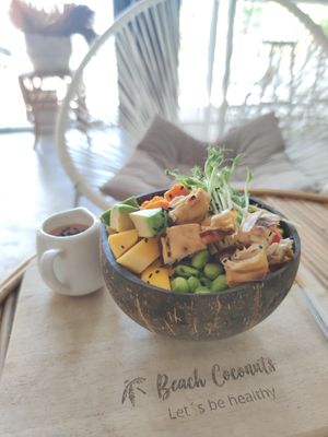Vegan tofu bowl at Beach Coconuts Bowls - Bophut Koh Samui in Koh Samui
